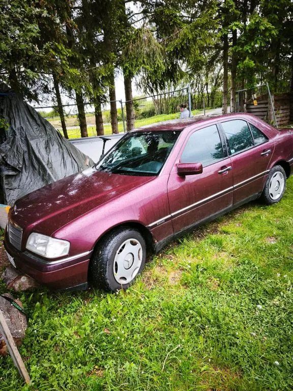 Mercedes-Benz C 180