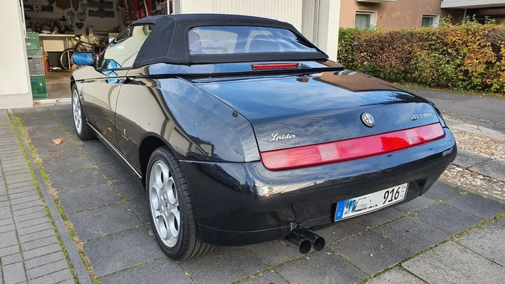 Alfa Romeo Spider