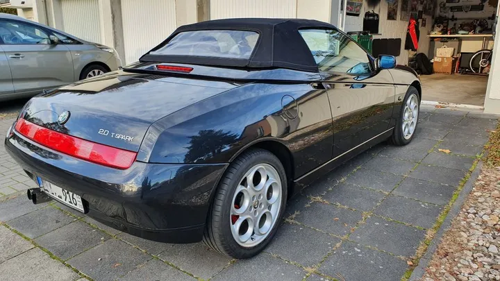 Alfa Romeo Spider