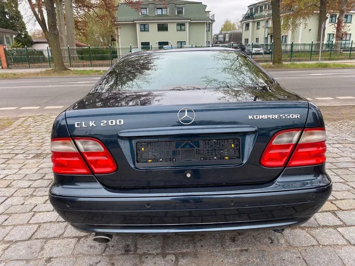 Mercedes-Benz CLK 200