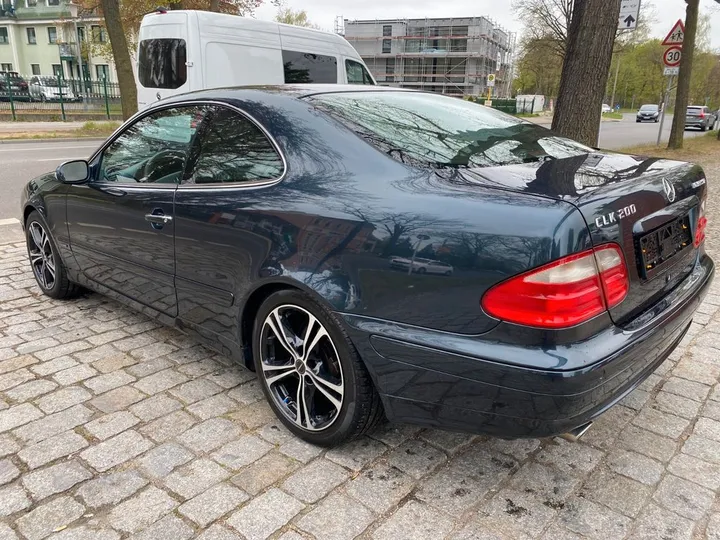 Mercedes-Benz CLK 200