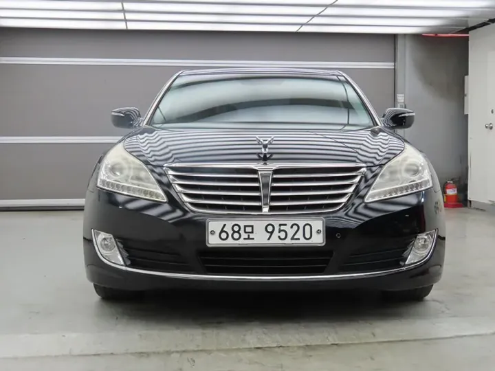 Hyundai Equus