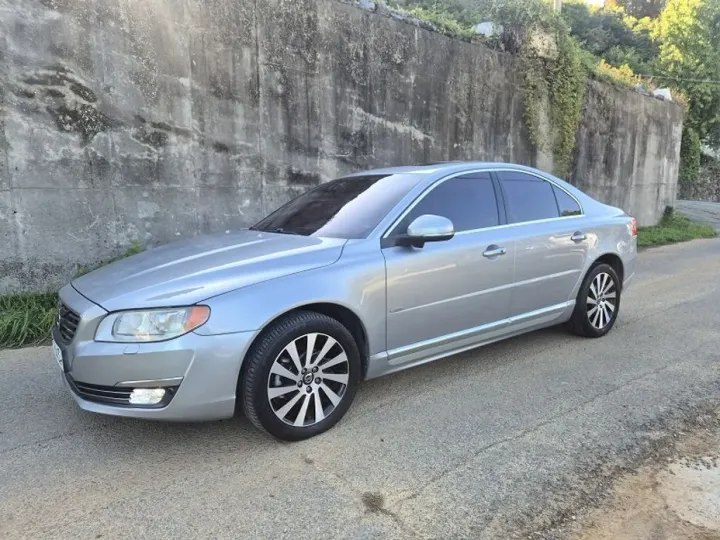 Volvo S80