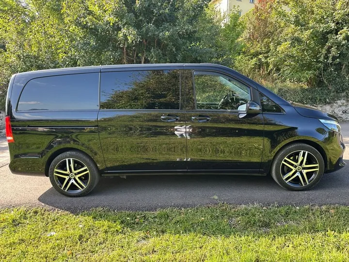 Mercedes-Benz V 250