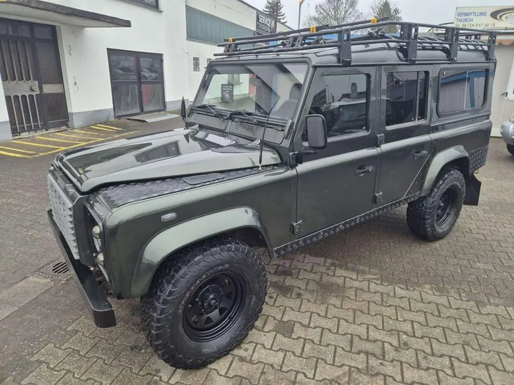 Land Rover Defender
