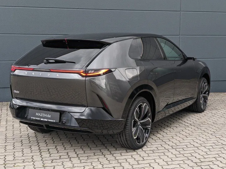 Mazda CX-6e