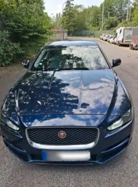 Jaguar X-Type