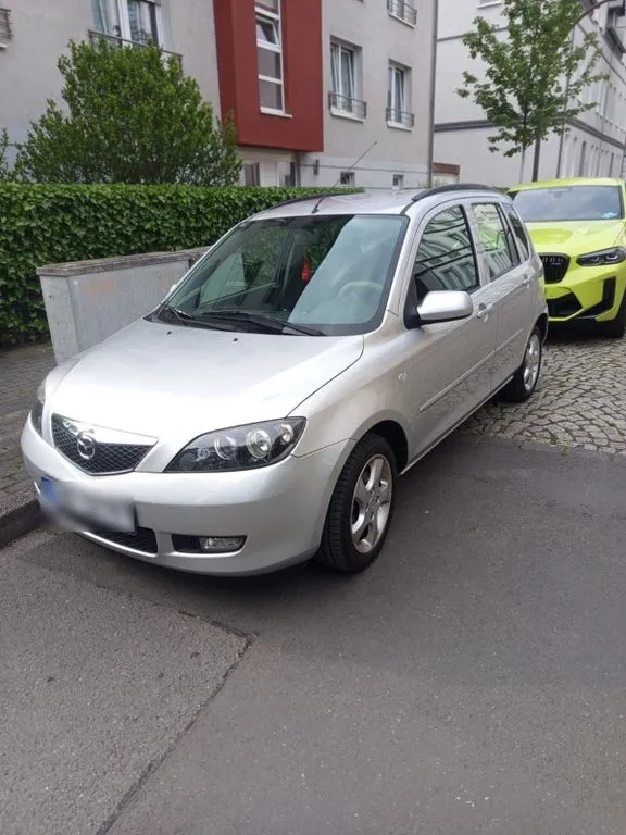 Mazda 2