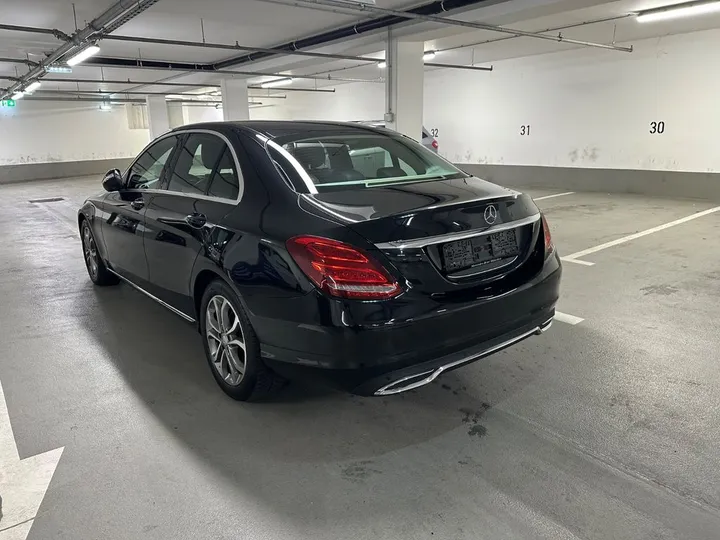 Mercedes-Benz C 180