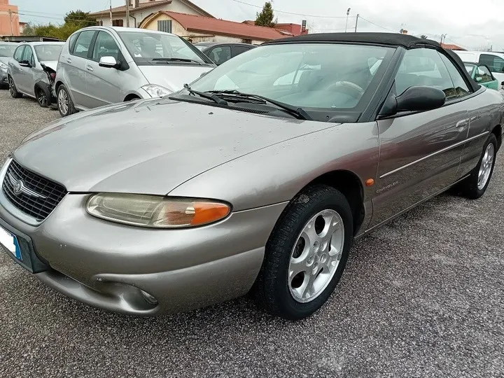 Chrysler Stratus