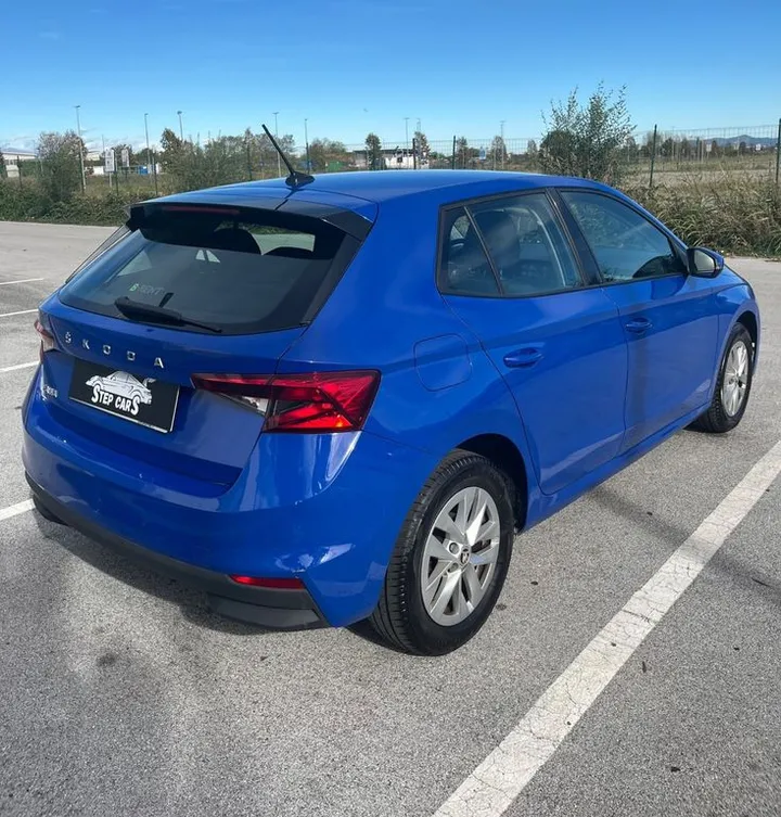 Автомобиль