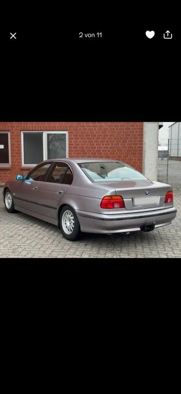 BMW 523