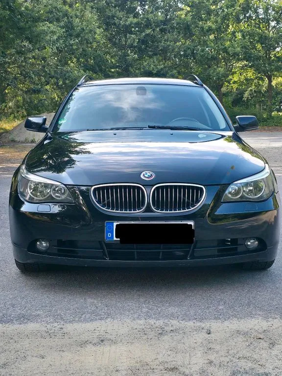 BMW 525