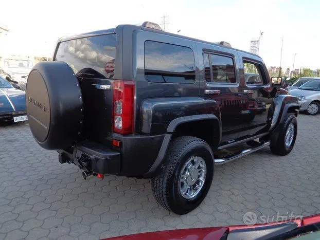 Hummer H3