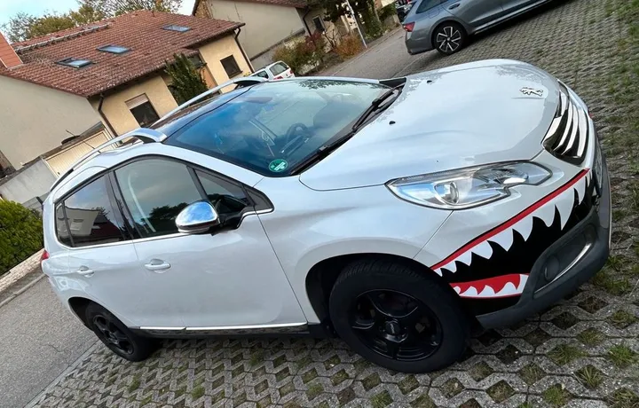 Peugeot e-2008