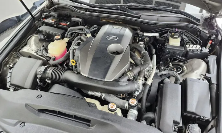 Lexus IS