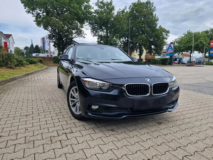 BMW 320