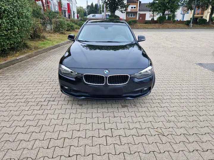 BMW 320