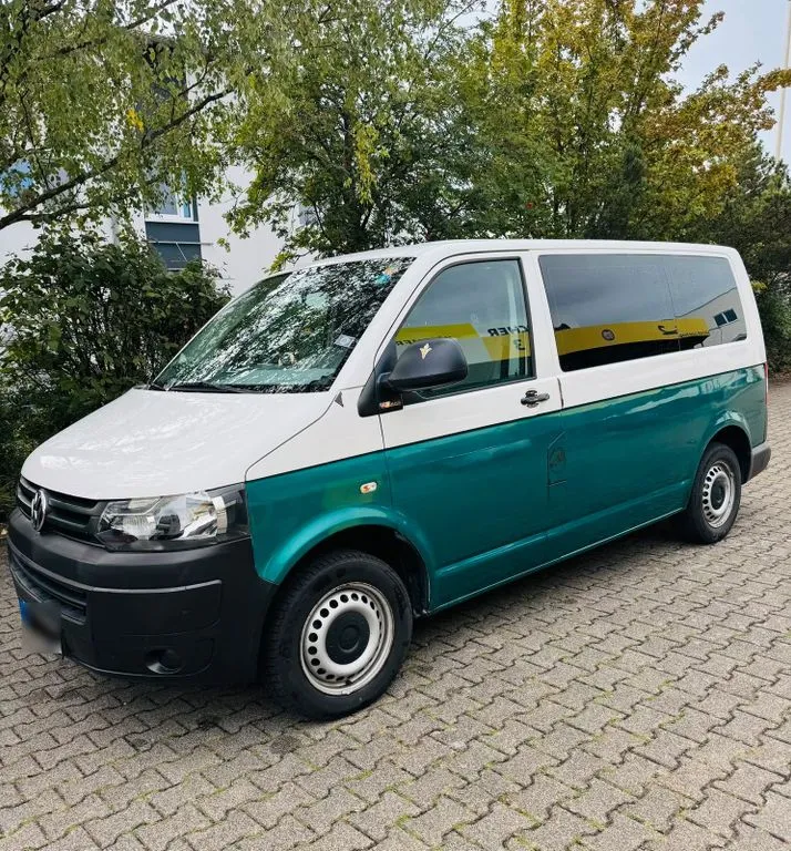 Volkswagen T5 Kombi