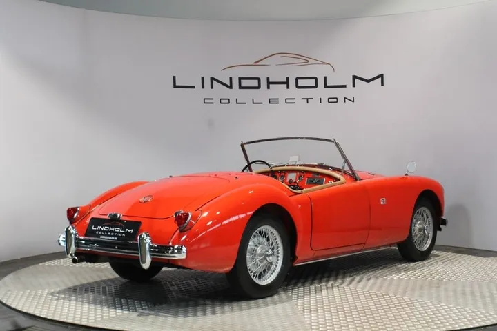 MG MGA