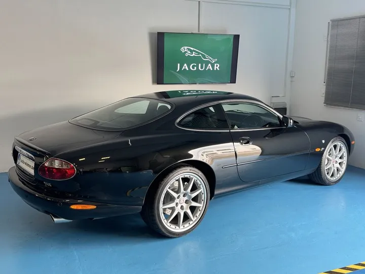 Jaguar XKR