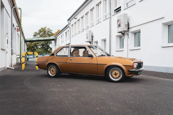 Opel Ascona