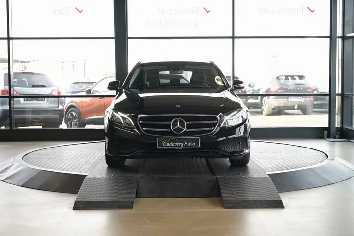 Mercedes-Benz E 220
