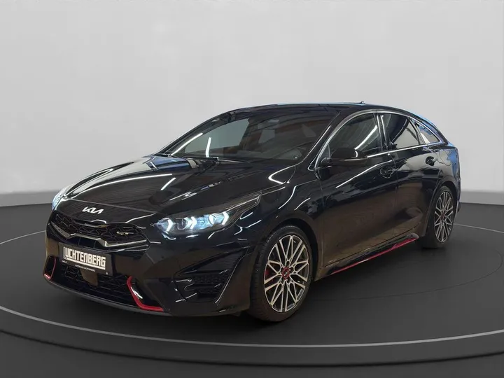 Kia pro cee'd / ProCeed