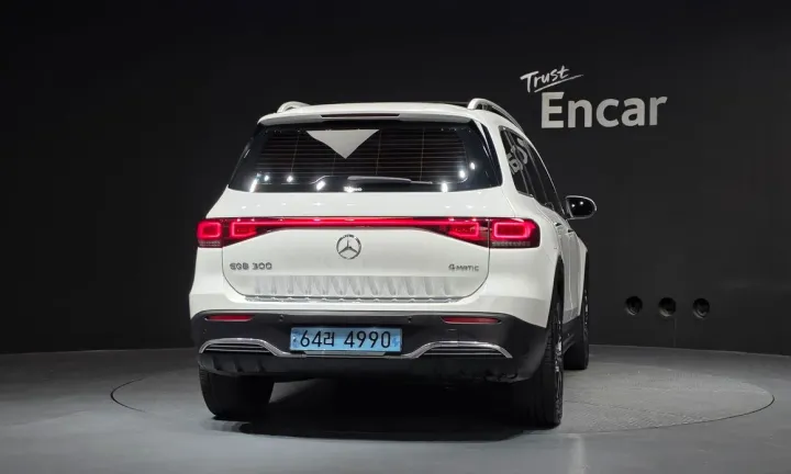 Mercedes-Benz EQB