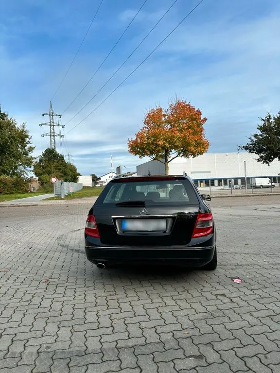 Mercedes-Benz C 220