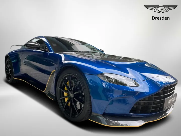 Aston Martin V12 Vantage