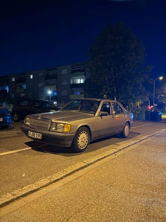 Mercedes-Benz 190