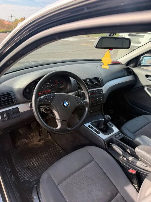 BMW 330