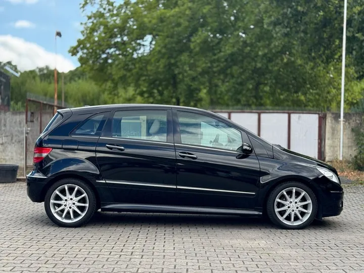 Mercedes-Benz B 170