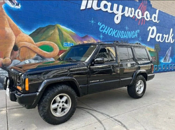 Jeep Cherokee