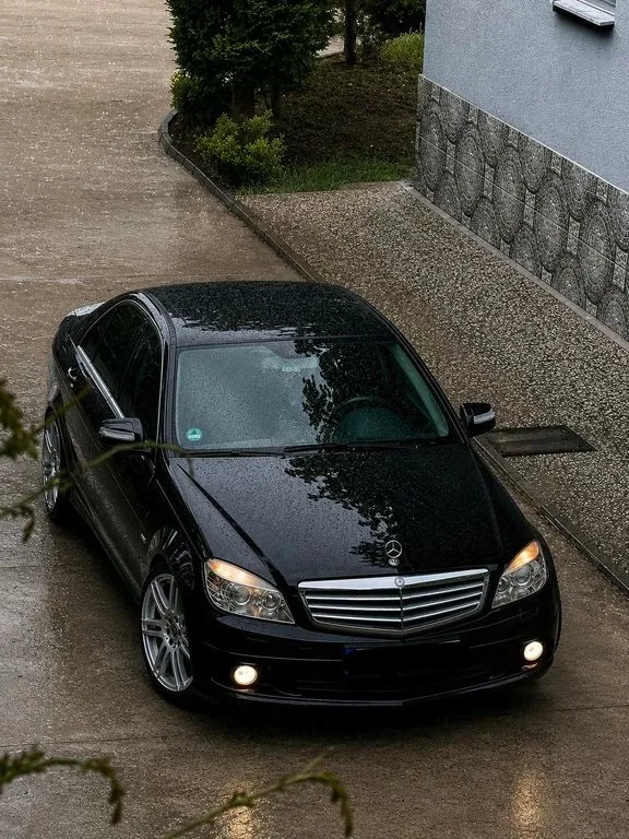Mercedes-Benz C 200