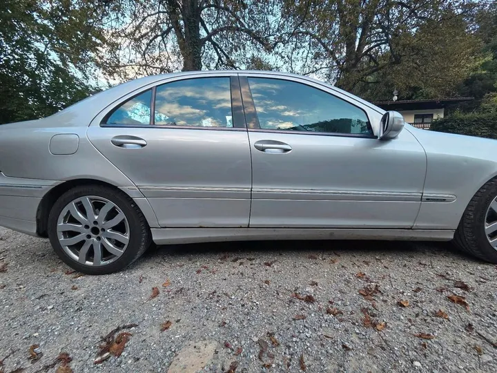 Mercedes-Benz C 200