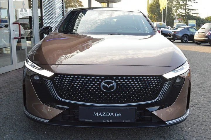 Mazda 6e