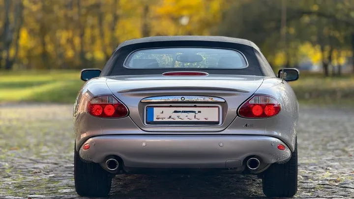 Jaguar XKR