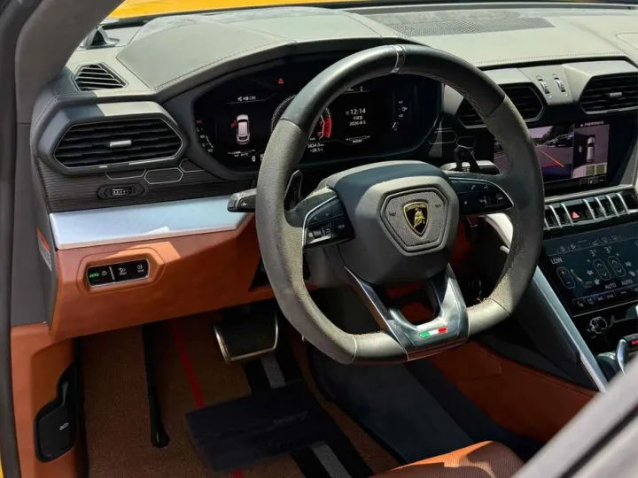 Lamborghini Urus