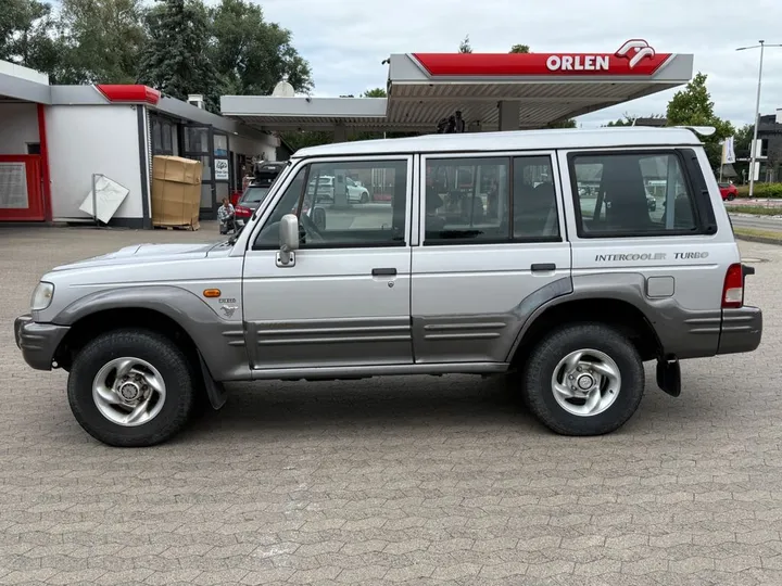 Hyundai Galloper
