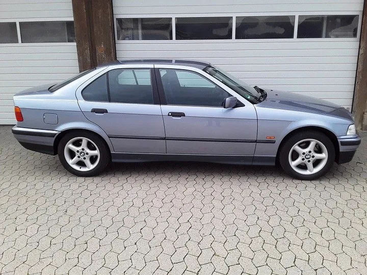 BMW 318
