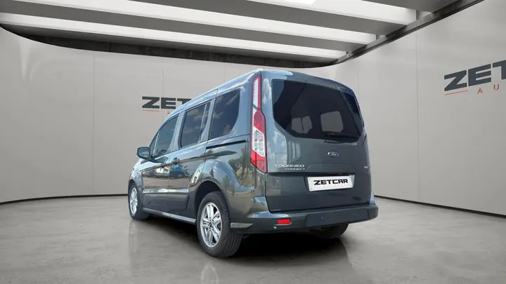 Ford Tourneo