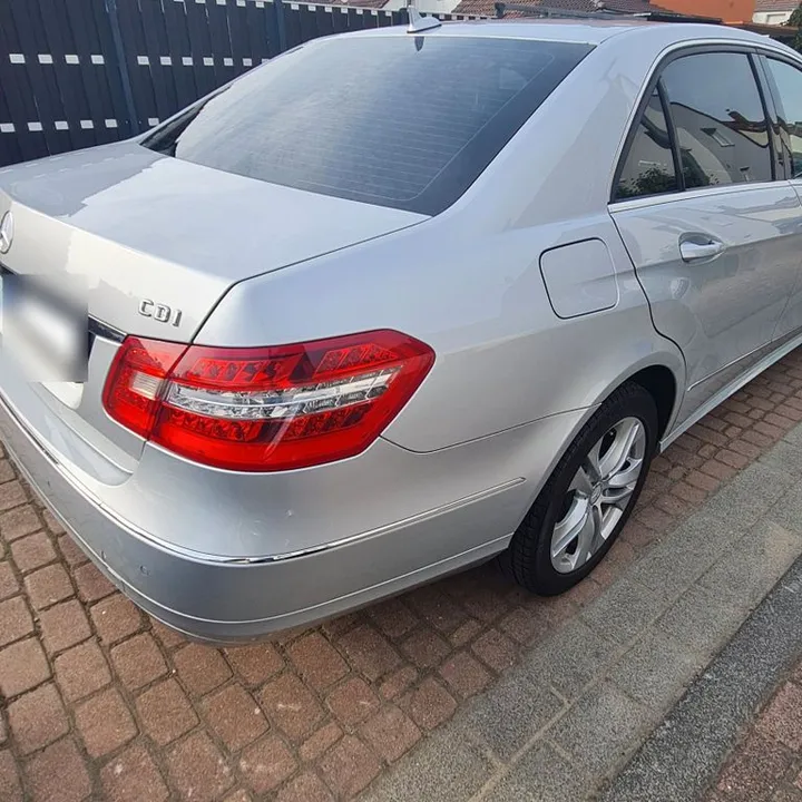 Mercedes-Benz E 250