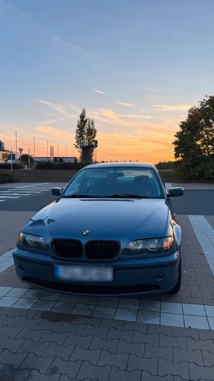 BMW 320