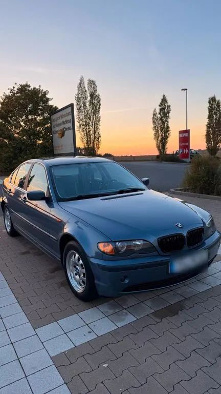BMW 320