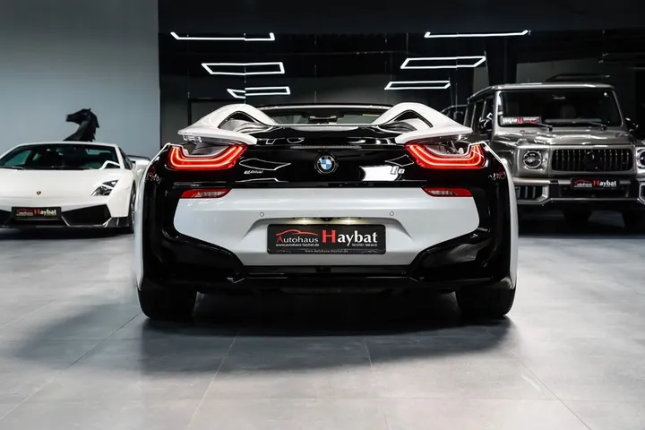 BMW i8