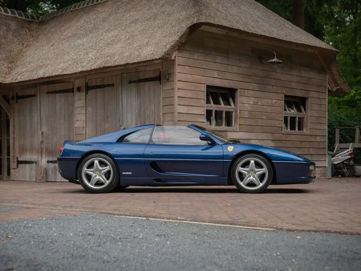 Ferrari F355