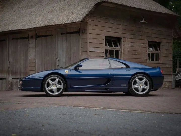 Ferrari F355