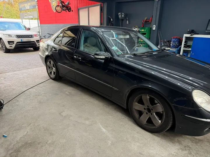 Mercedes-Benz E 500